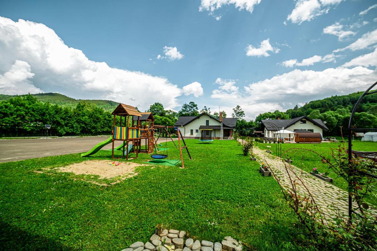 Pensiunea Arc Bucovina Vama  Buitenkant foto