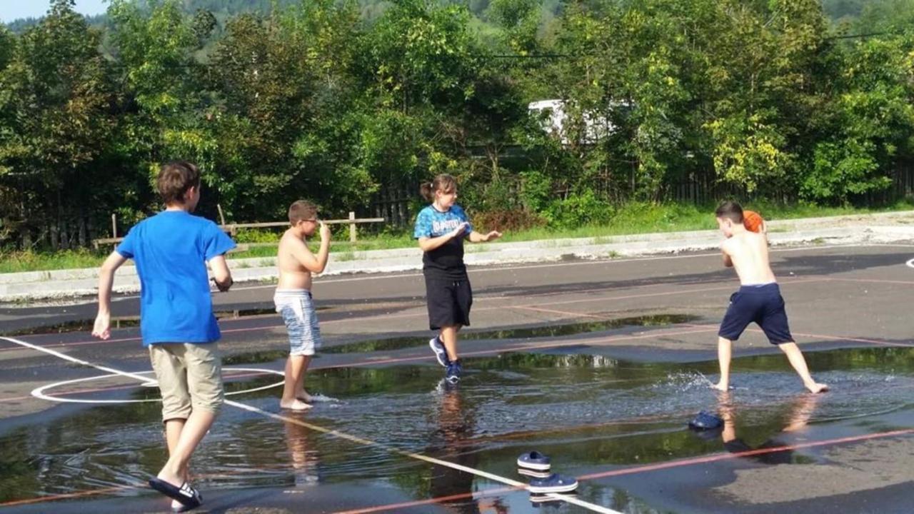 Pensiunea Arc Bucovina Vama  Buitenkant foto